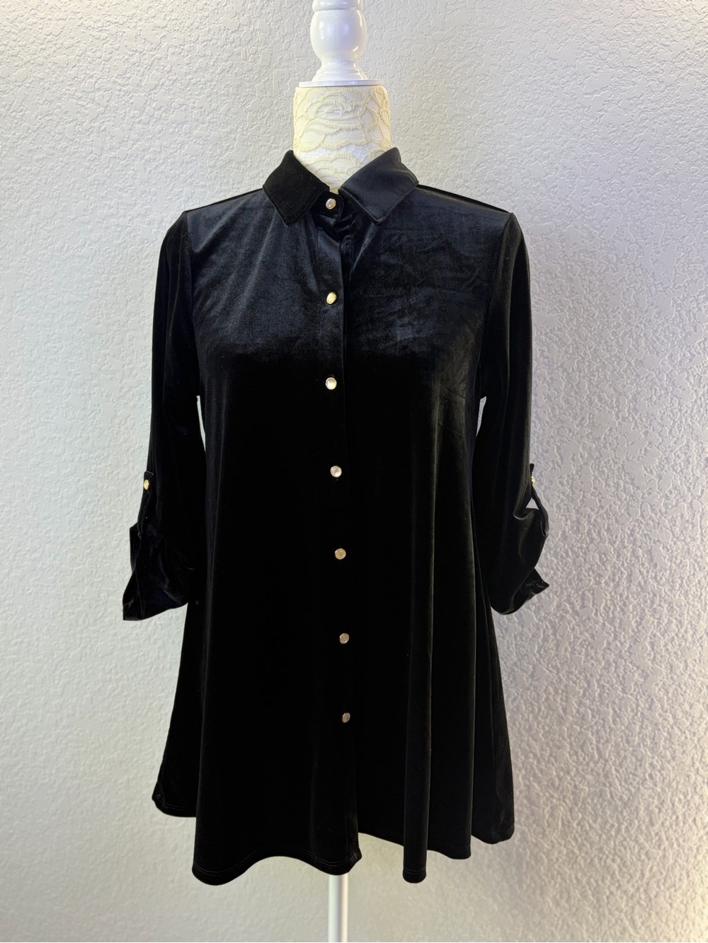 Melissa Paige Pour The Vino Velvet Tunic With Gold Pearl Buttons Small